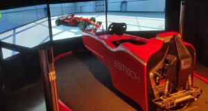 Come Comprare Simulatori di Guida Dinamici Professionali con ESTech - Vendita Simulatori di Guida Professionale Formula 1 Rally Moto Nuovi Usati