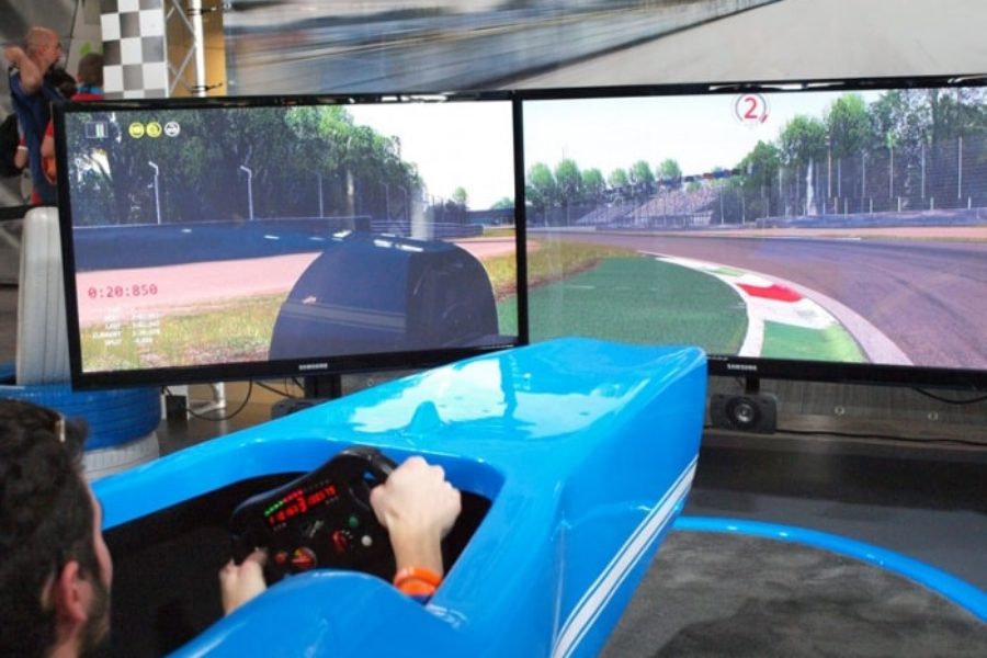 Die F1-Simulation mit Discovery Channel und Top Gear Live