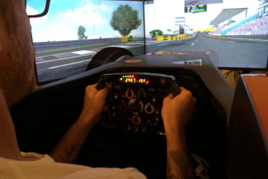 German Denis of Atalanta chooses the FMA F1 D-Motion simulator