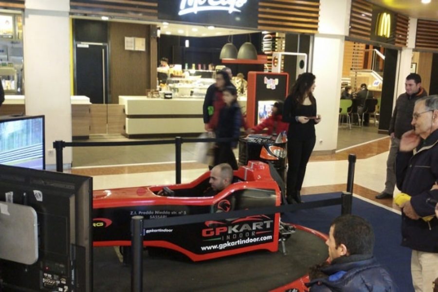 F1 ist dank GP Kart Indoor in Auchan in Sassari