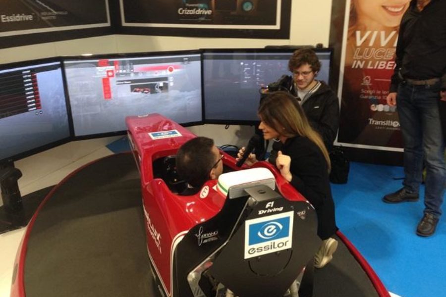 Essilor Italia und der F1 Fbrand Simulator auf der MIDO 2017