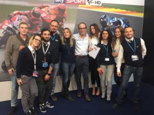 Guido Meda und Mara Sangiorgio - Fbrand Sky Sport Event - Motorshow Bologna 2016 - Professionelle Fahrsimulatoren