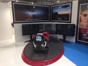 Postazione Simulatore Formula1 Fbrand - Essilor al MIDO 2017