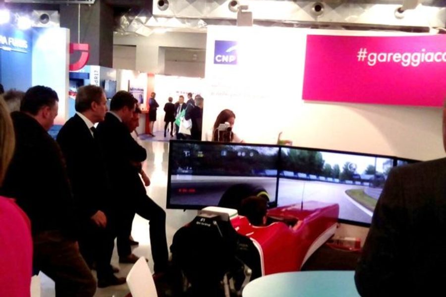 F1-Simulator mit CNP Partners auf dem Salone del Risparmio in Mailand