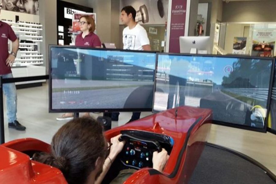 VisionOttica y F1 Simulator en Milán para ver mejor y divertirse más