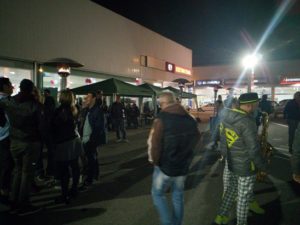 Queues at the Vauto Vercelli Group Showroom - Oktoberfest with the Formula 1 Driving Simulator