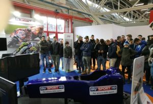 Stand Sky Sport - Motorshow Bologna 2017 - Postazione Simulatore di Guida Formula 1 Pro Dinamico Fbrand
