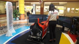 Postazione Simulatore Formula 1 - Sky Sport Fbrand - Parco Commerciale Auchan Casamassima