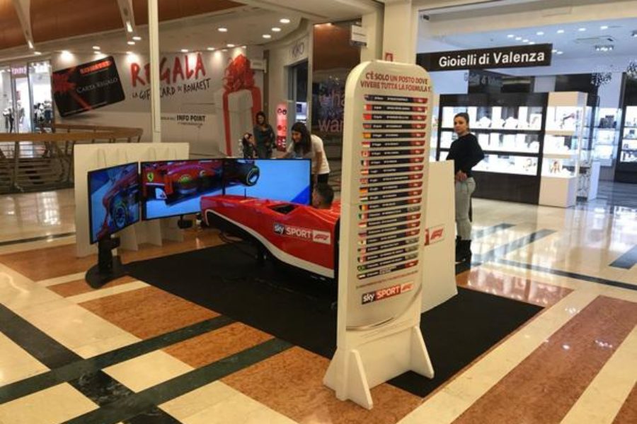 Formel-1-Simulator und Sky Sport kommen in die Einkaufszentren von Rom