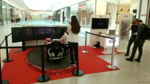 محطة محاكاة القيادة Formula 1 سيم برو - Fbrand Sky Sport F1 - Elnòs Shopping Roncadelle