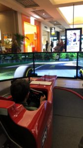 Simulatore F1 Sky Sport Fbrand in Azione nei Centri Commerciali d'Italia