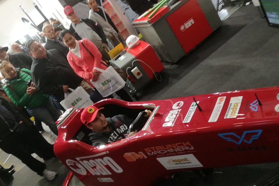 1500 Menschen haben den F1-Simulator ausprobiert! Icaro Machinery hat die Konkurrenz verdrängt