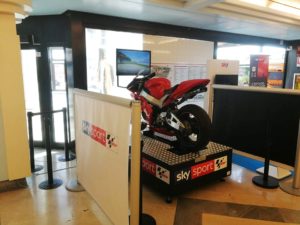 Simulatore MotoGP Professionale Sky Sport Fbrand - Centro Commerciale Giotto Padova