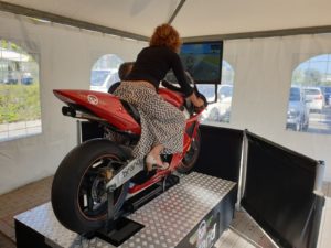 Simulatore Moto Professionale al Centro Commerciale Maraville di Bologna con Fbrand