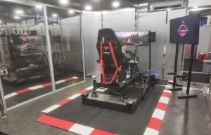 Simulatore di Guida Professionale Gran Turismo - Simulatore Rally Professionale Fbrand - Concessionario Auto Audi Pavia