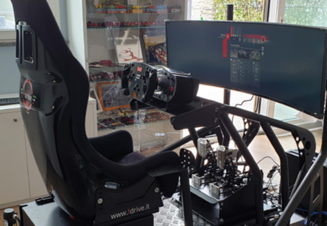 Simulatore Gran Turismo Professionale Fbrand - Simulatore Gran Turismo Dinamico - Simulatore di Guida GT