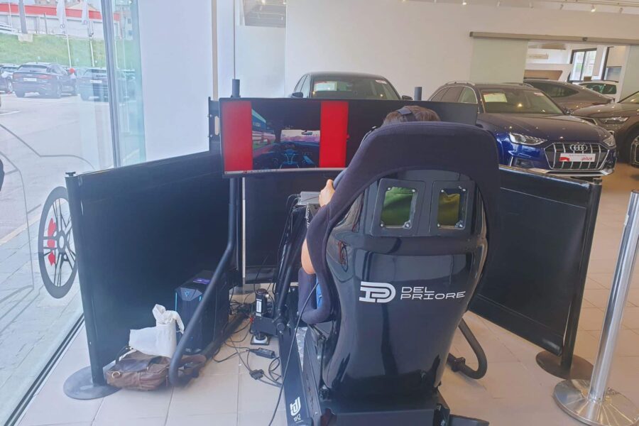 Spettacolo Provare un’Audi R8 a Nürburgring grazie a Simulatore GT e Realtà Virtuale al Concessionario Audi Del Priore