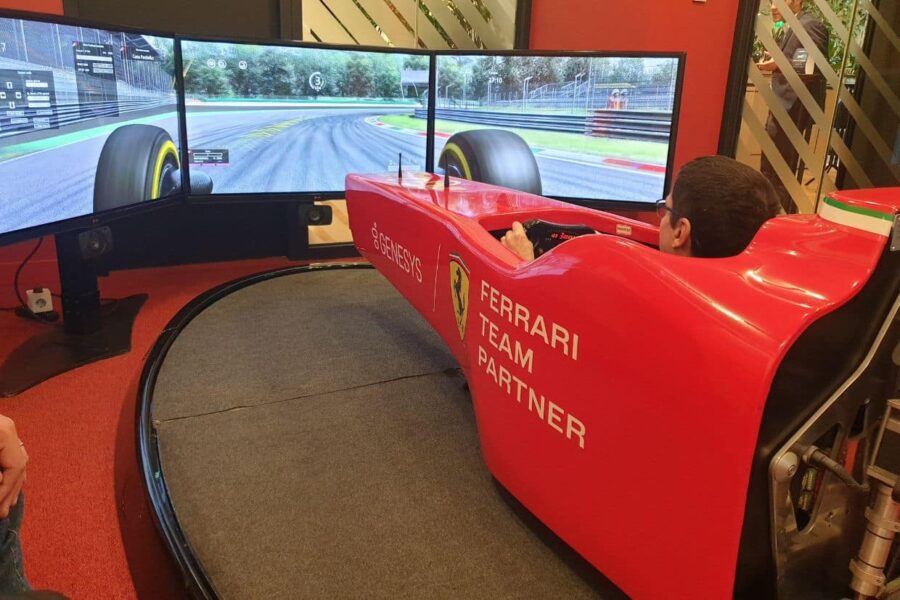 Simulatore F1 Professionale a Parigi per il G-Summit Genesys France
