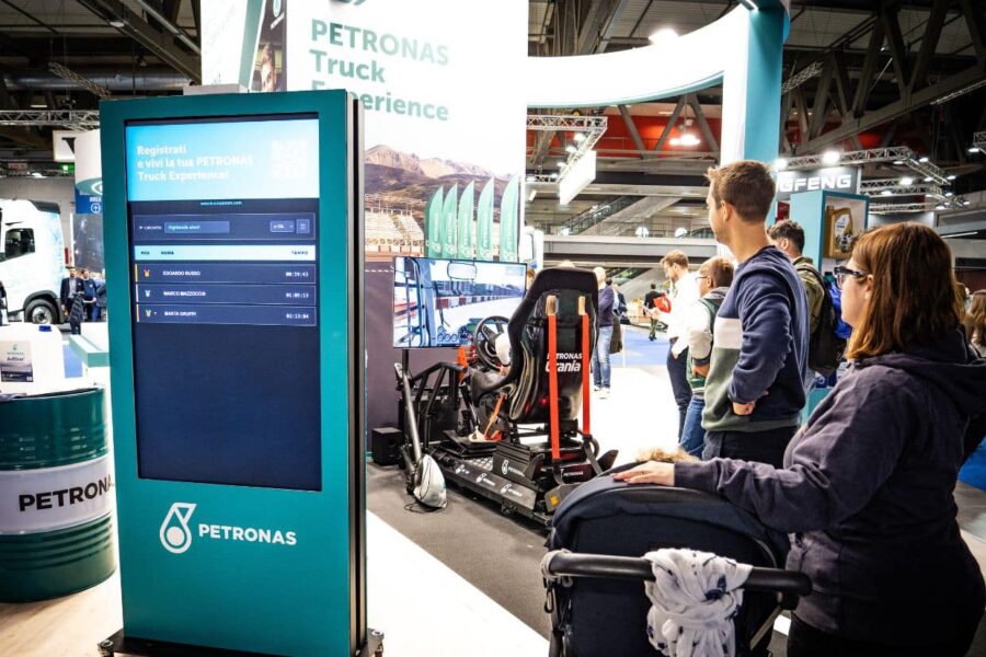 Petronas Lubricants Truck Experience: Simulatore Camion a Transpotec Logitec