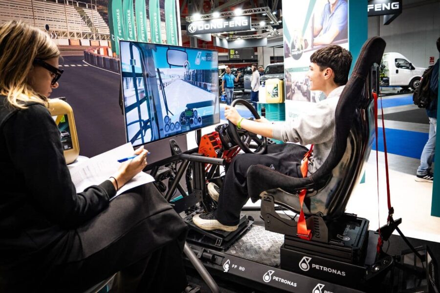 Petronas Lubricants Truck Experience: Simulatore Camion a Transpotec Logitec